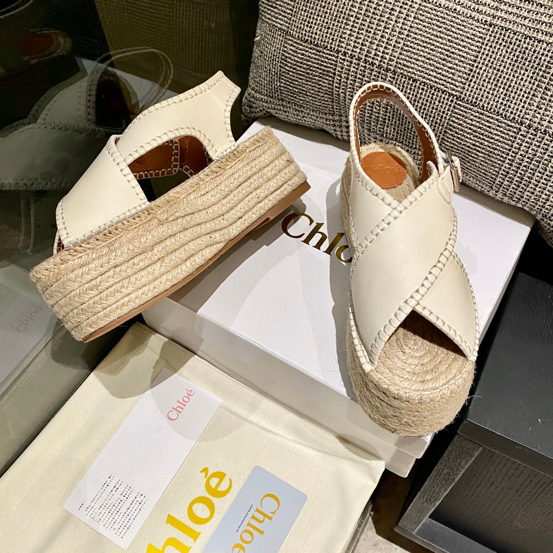克羅C-厚底 交叉皮革羅馬涼鞋（尺碼35-40）