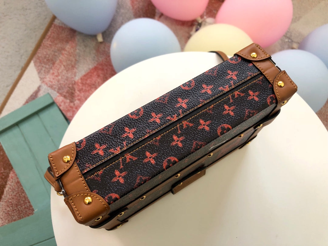 M44407 路L家-2019早春系列 Petite Malle手袋 咖色