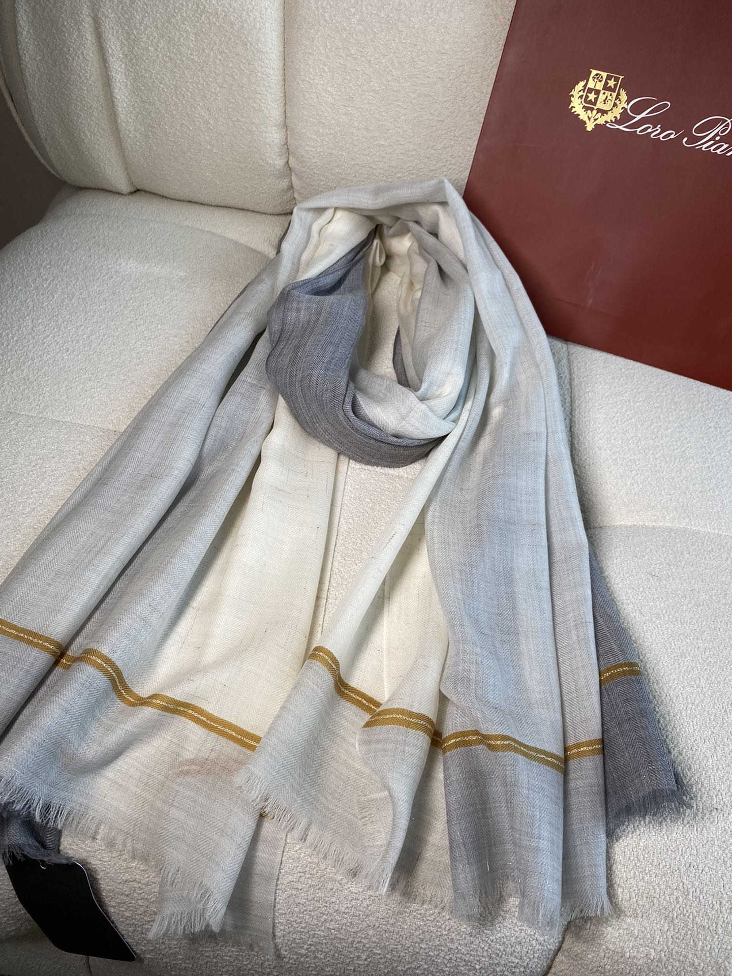 L-Piana-撞色銀絲格紋羊絨披肩-90*200cm