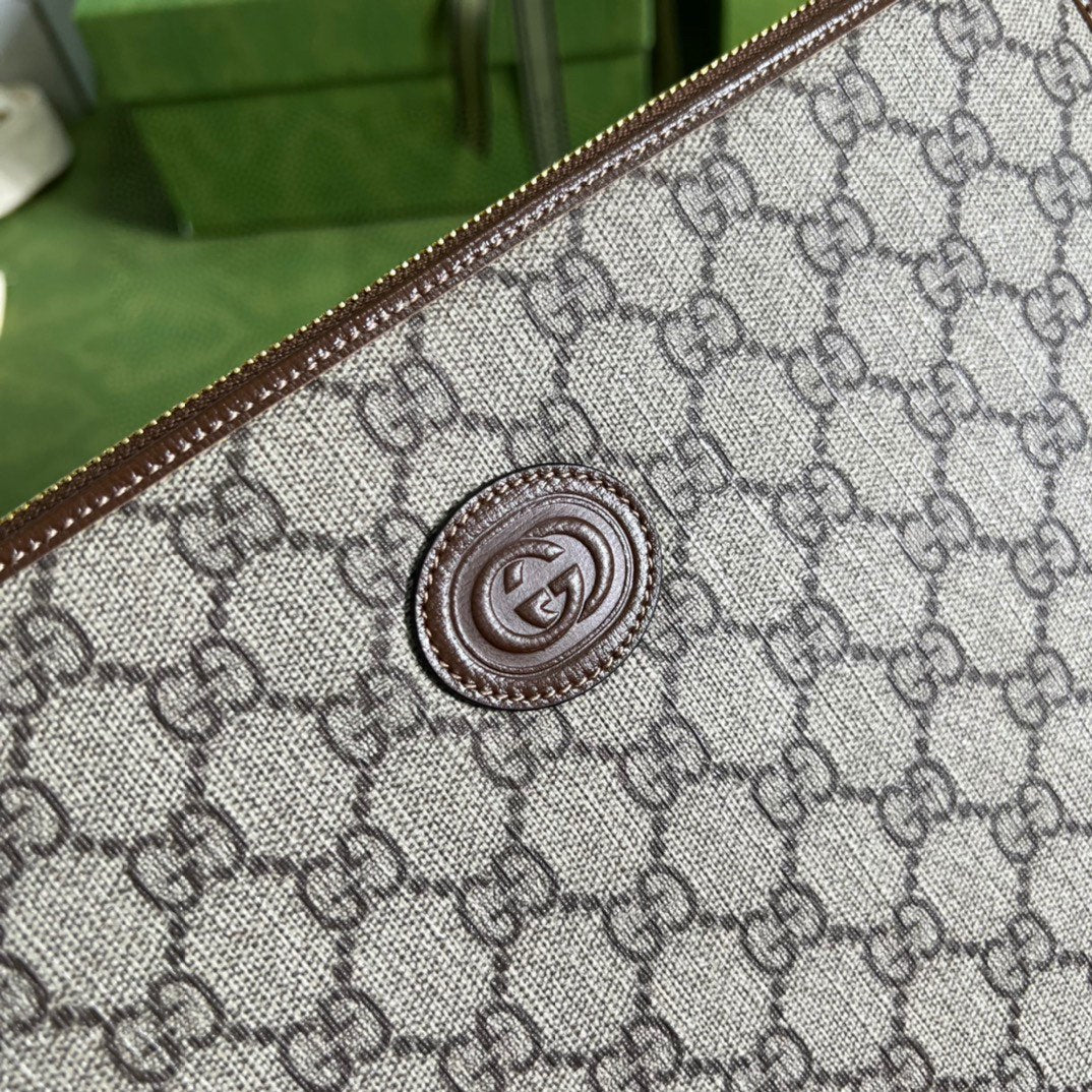 Gucci 經典老花手拿包