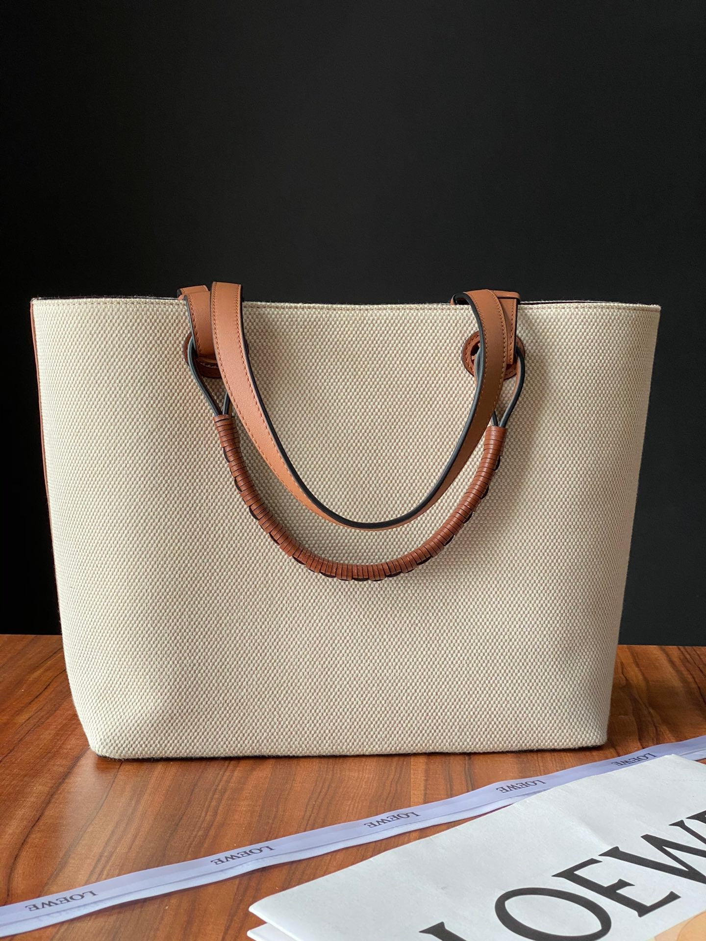 羅L威-Anagram Tote 刺繡印花 小號