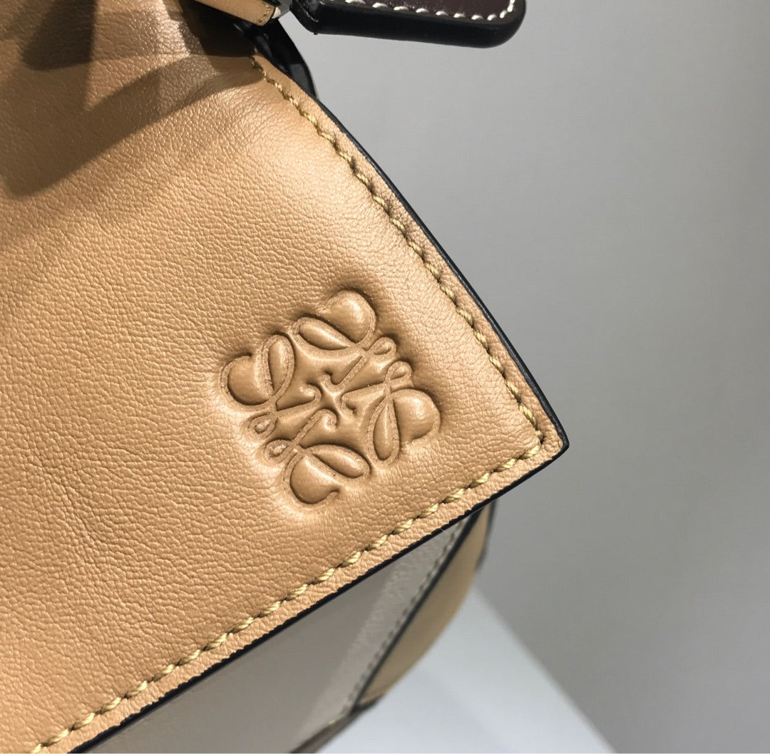羅L威-2019全新 Puzzle bag 小牛皮 小號
