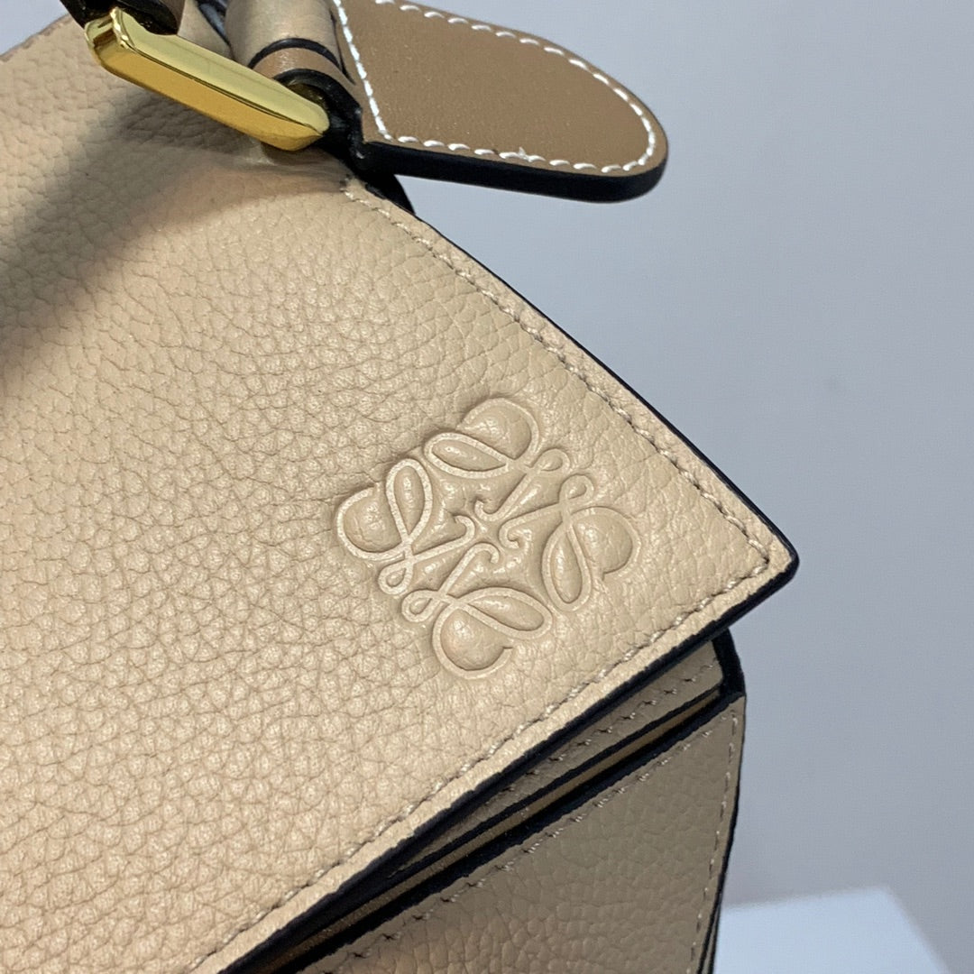 羅L威-Puzzle bag 小牛皮 中號
