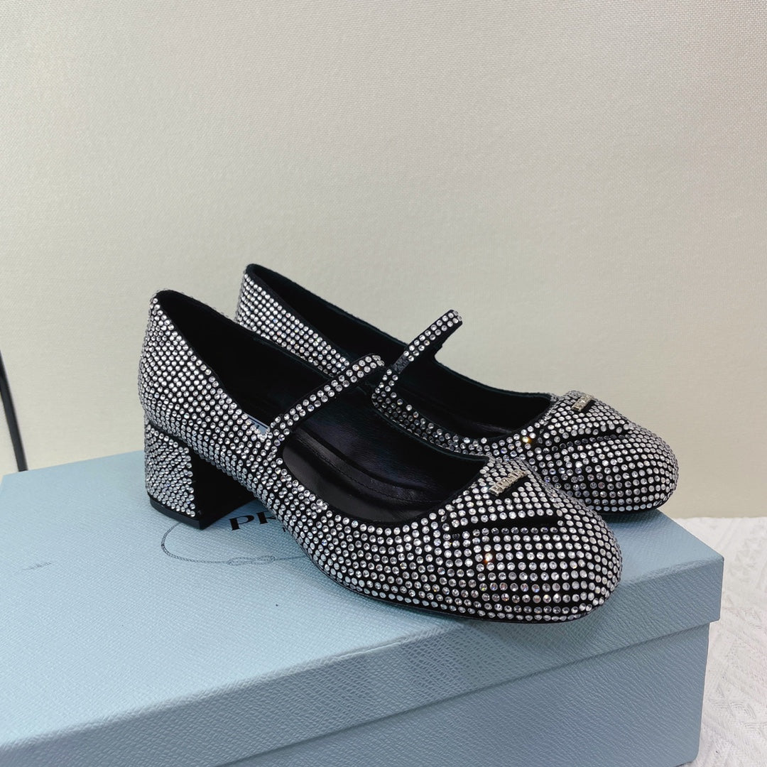 Prada 鞋-Prada 貼鑽低跟 瑪莉珍鞋（銀）