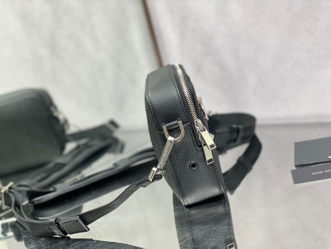Dior 經典相機包-22*15*5cm