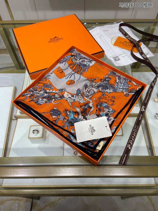 小愛款-馬蹄鐵羊絨方形圍巾 100*100cm 70%羊絨+30%真絲