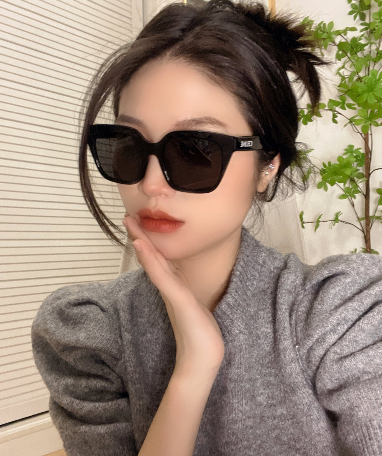 賽C家-墨鏡 CE40198 56口21-145 上身圖