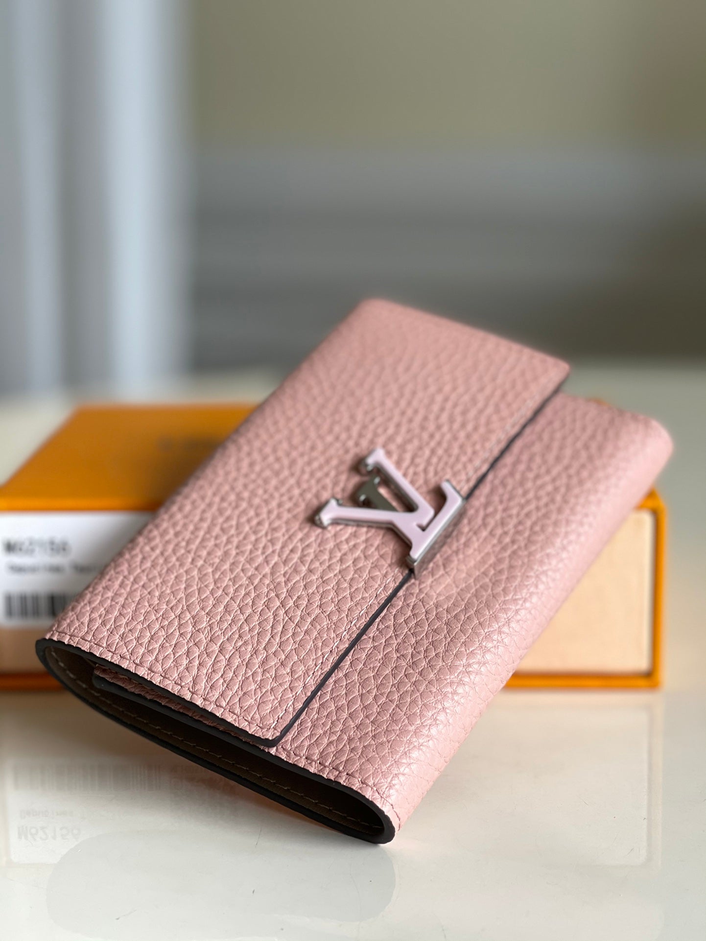 LV M62156 Capucines 三折中夾