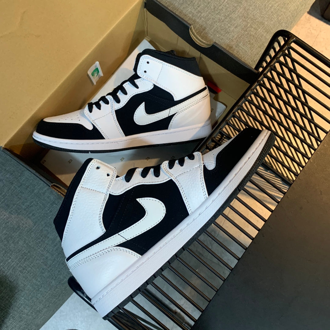 N1K-AJ1Mid 高筒板鞋 休閒鞋 白黑色