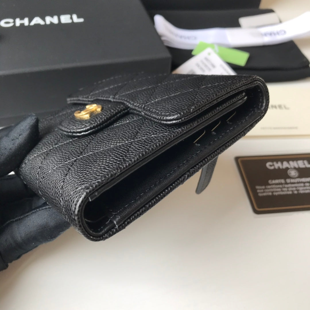 Chanel 三折短夾-黑色球紋皮金釦