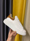 麥M昆-經典小白鞋 棕色絨尾