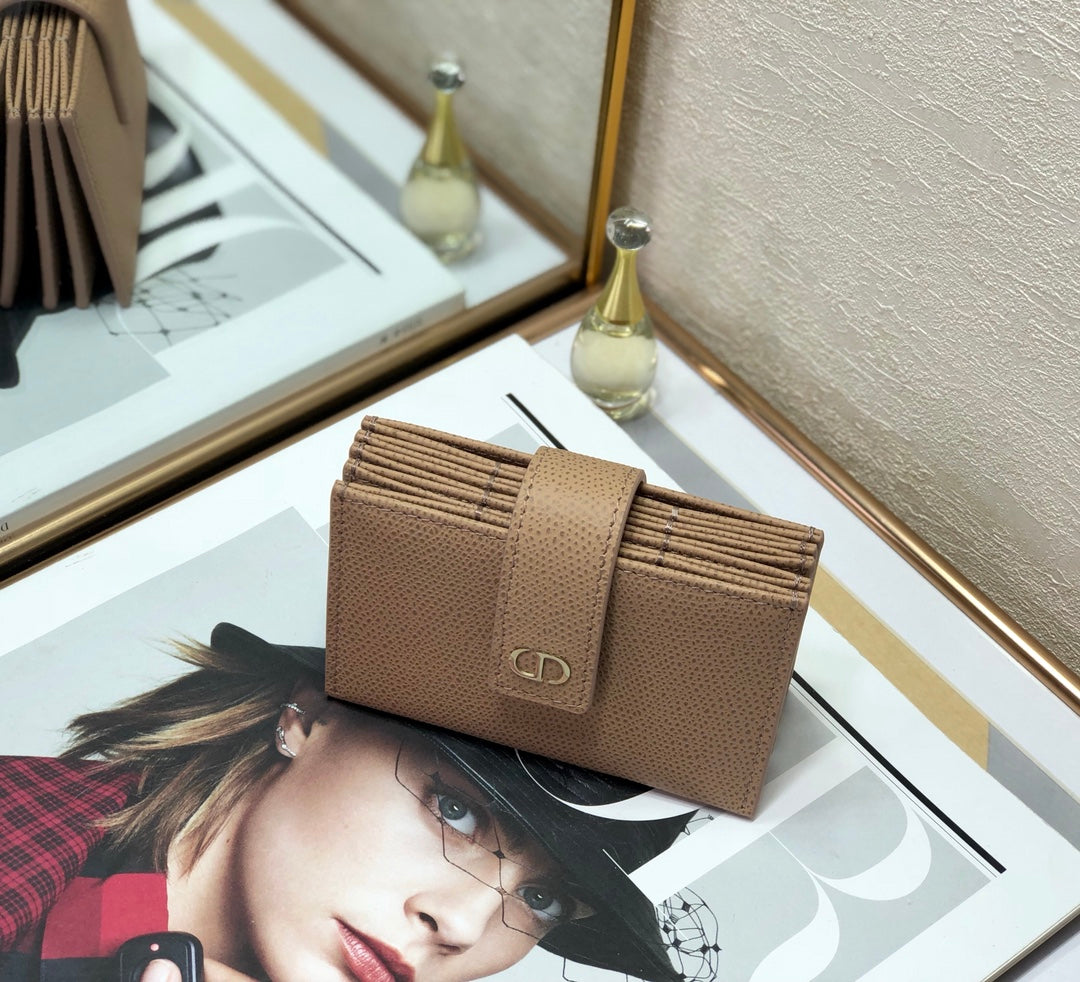 Dior 風琴卡包