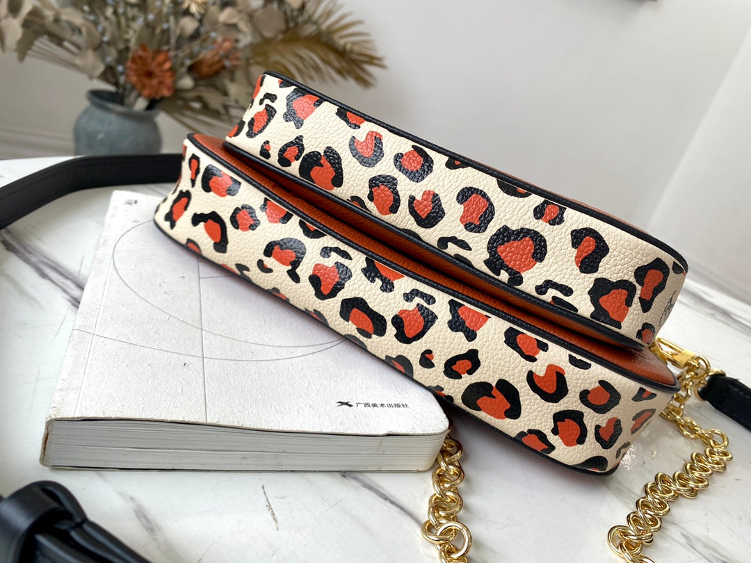 M80399 路L家-豹紋系列 Multi Pochette Accessories 手袋 三合一包