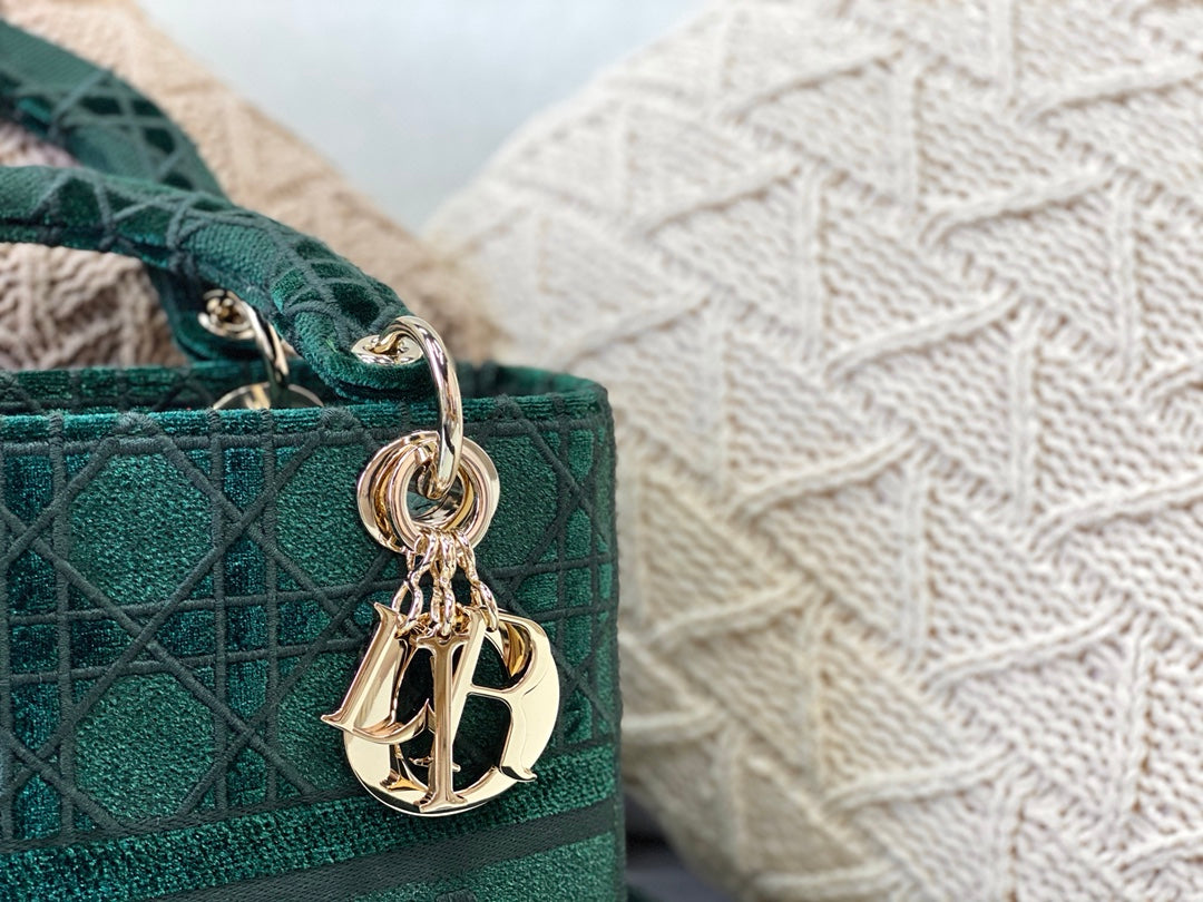 Dior Lady D-Lite黛妃包-天鵝絨刺繡綠色