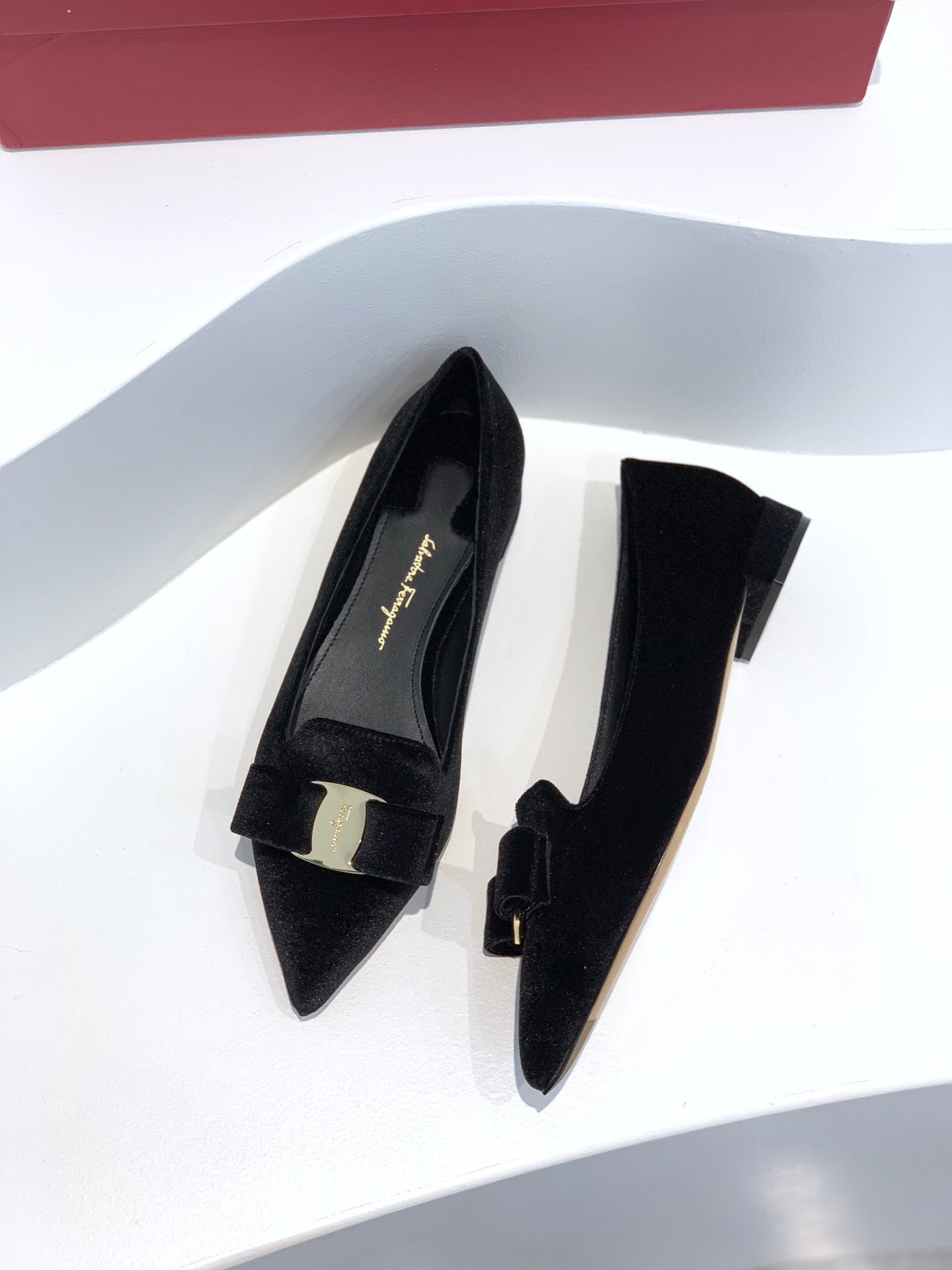 Salvatore Ferragamo鞋子-尖頭平底鞋