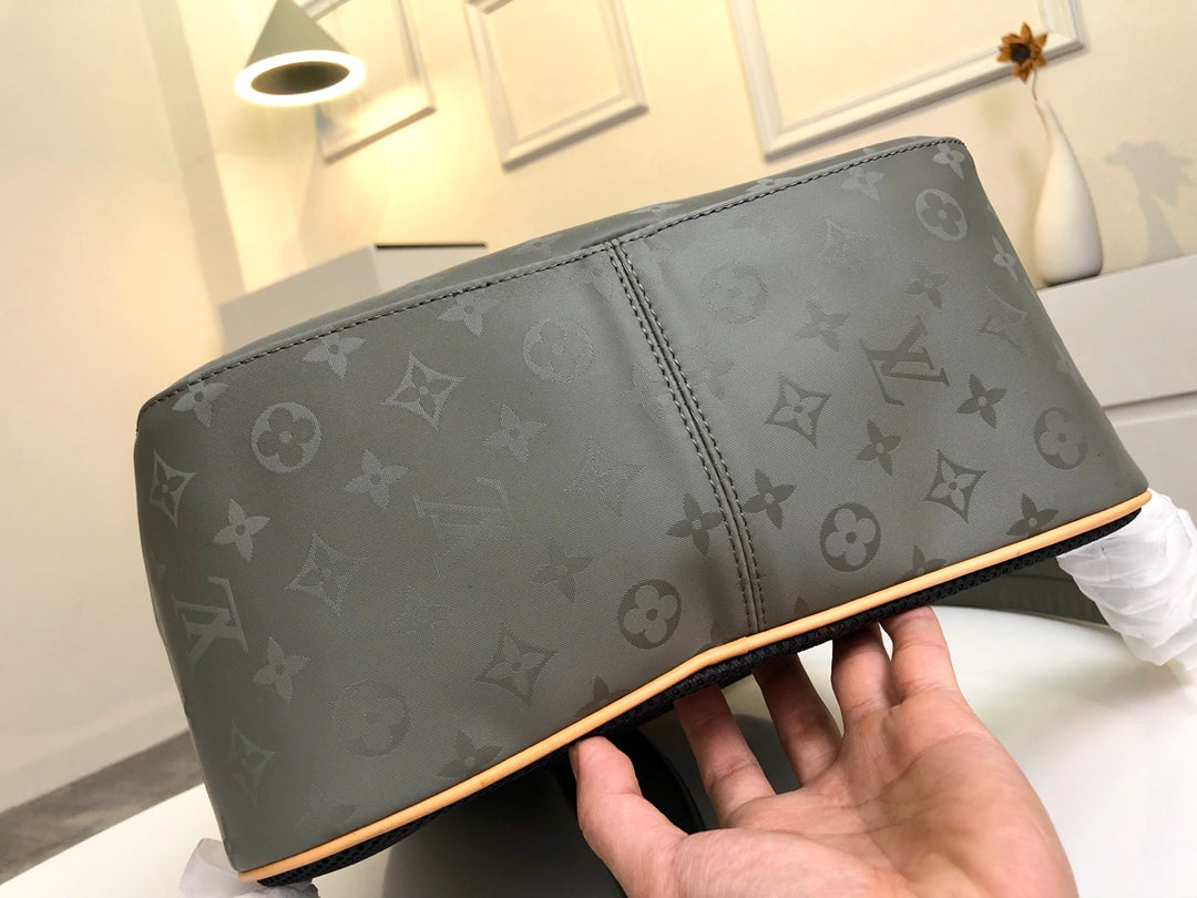 Lou-Monogram Titanium 小號 後背包