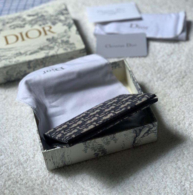 Dior 老花帆布護照夾