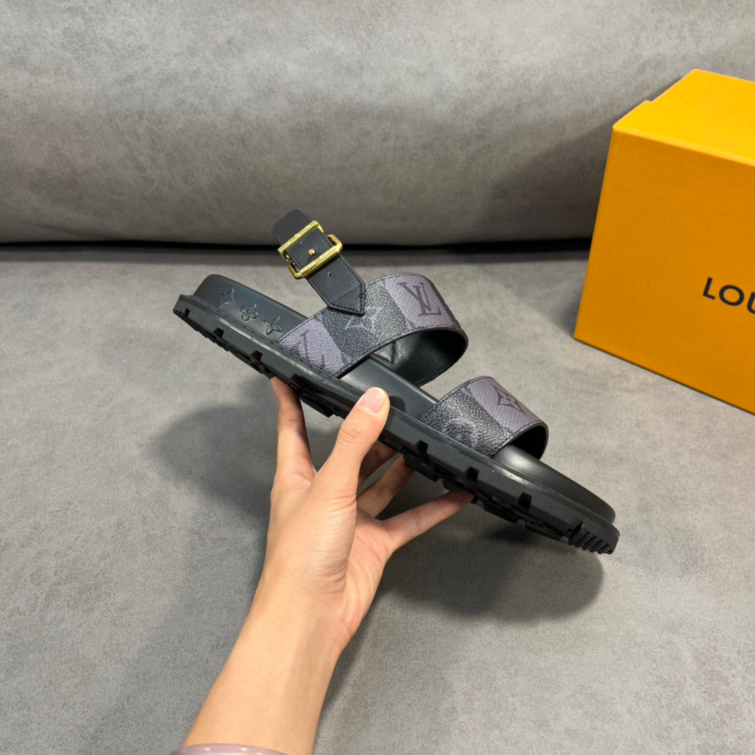 Lou-2022春夏新款 鴨子圖涼鞋