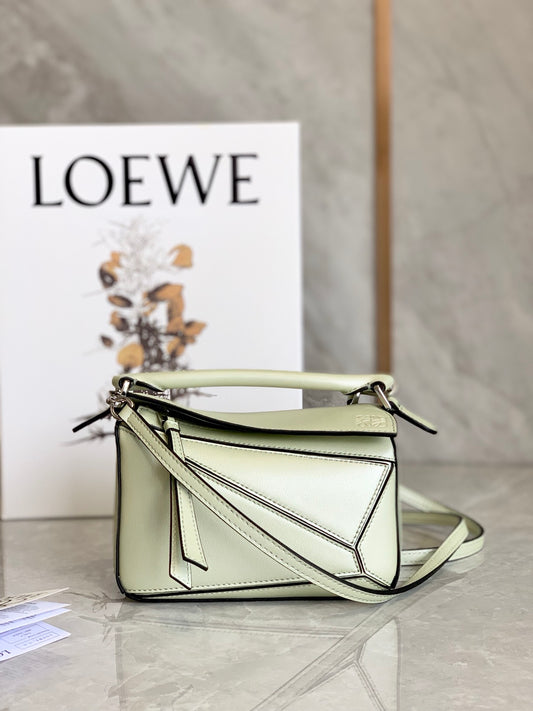 羅L威-Puzzle bag mini 小牛皮