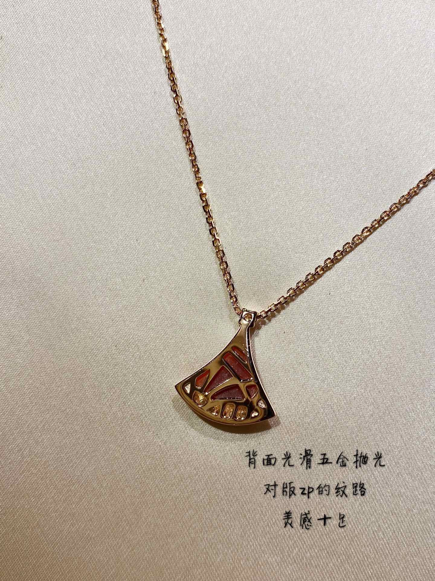 寶B格-項鍊