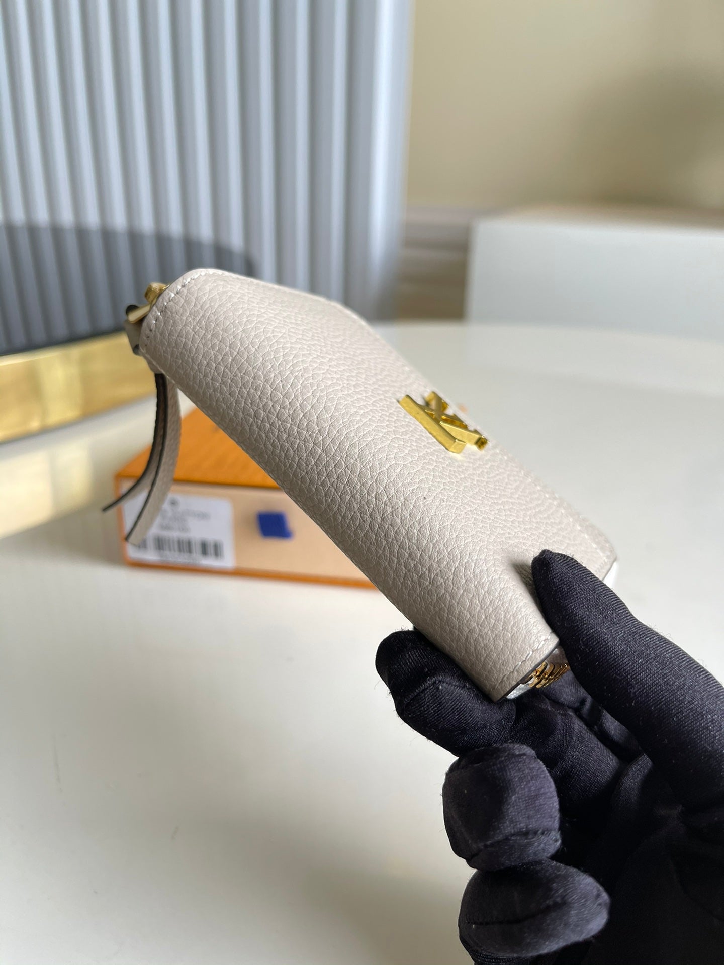 LV M80100杏色 ZIPPY 拉鍊零錢包