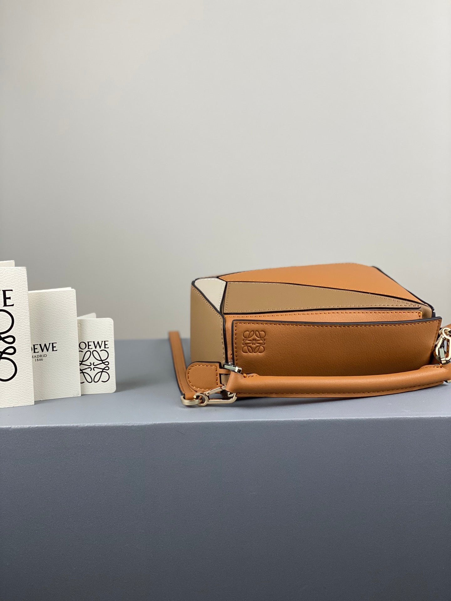 羅L威-Puzzle bag mini 小牛皮