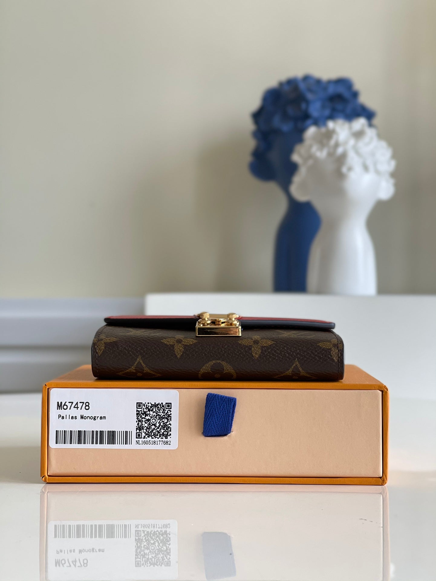 LV M67478 紅色老花 Pallas 三折短夾