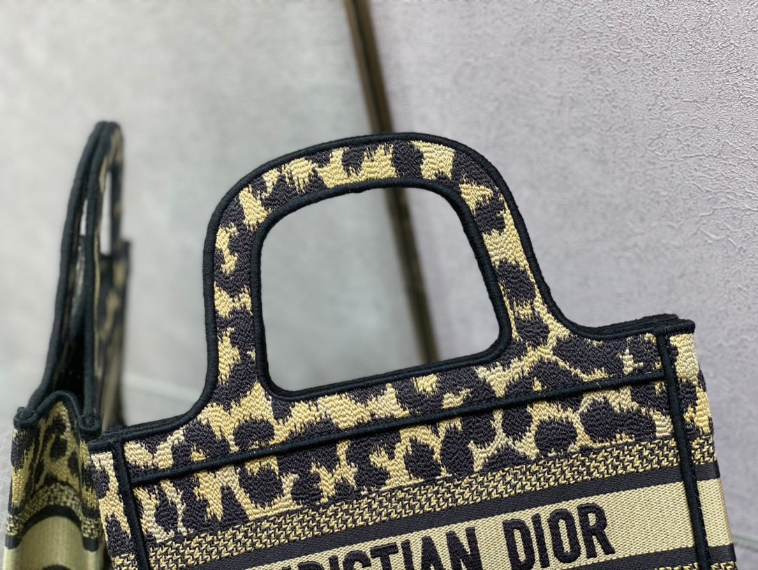 Dior Book Tote-Mini 23cm-豹紋刺繡