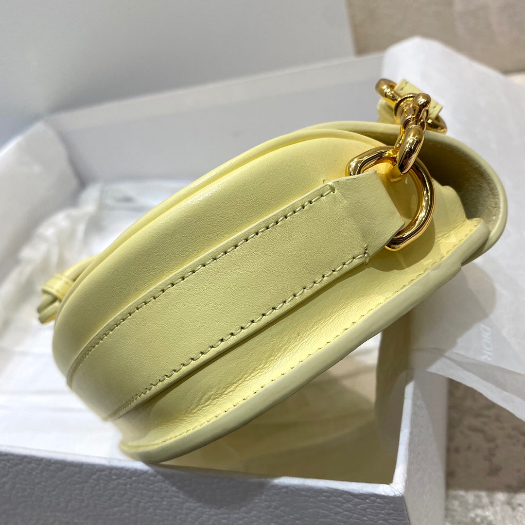 Dior Bobby系列 East-Wes 腋下包 米黃色