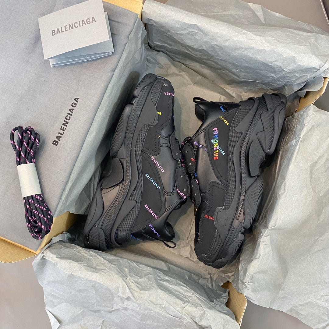 Balenciaga 巴黎世家-Triple S 老爹鞋