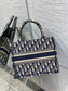 Dior Book Tote-新款小號 26.5 x 21 x 14 cm-深藍老花