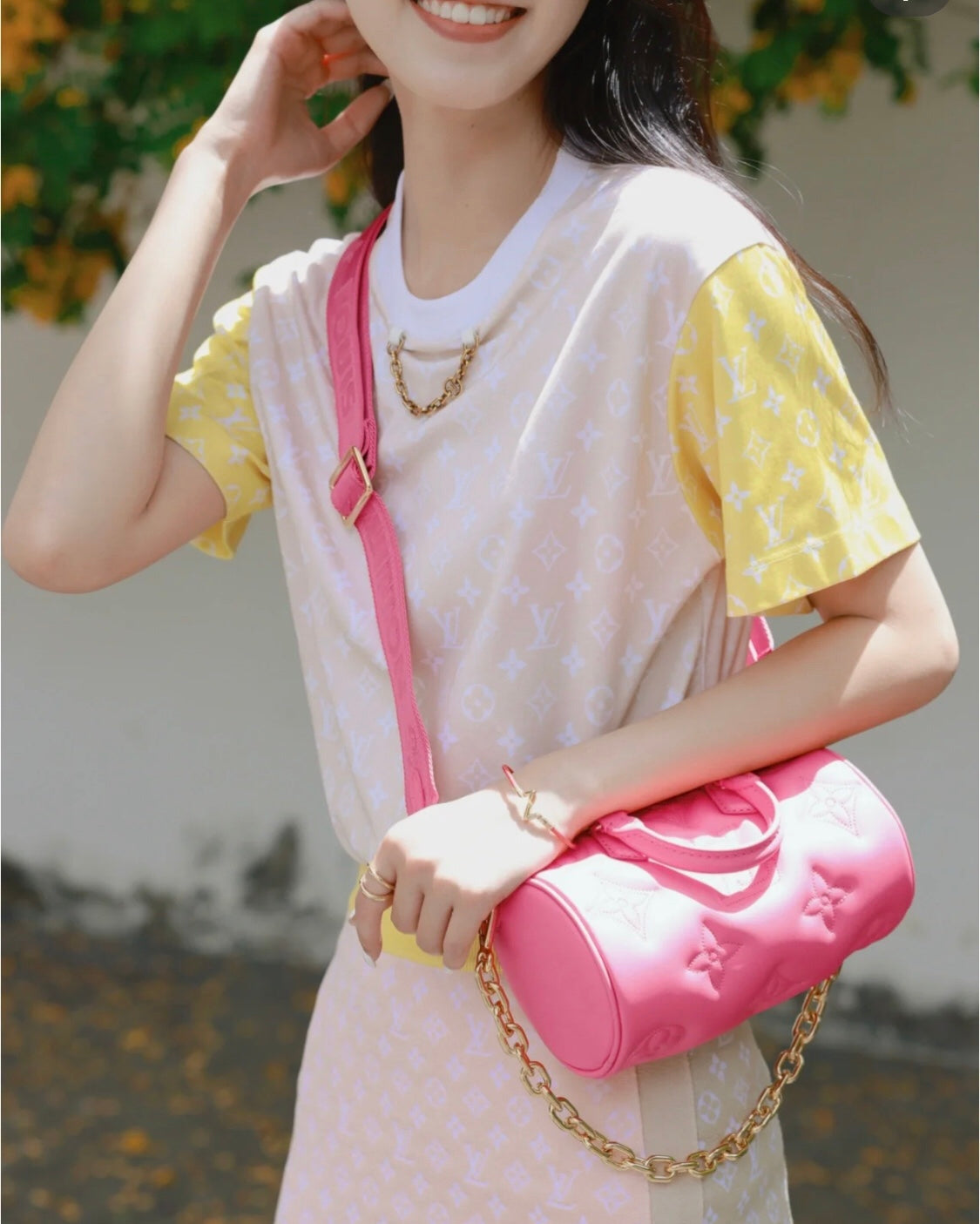 M59826 59800 路L家-PAPILLON BB 手袋 上身照