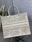 Dior Book Tote-大號41.5c-金色老虎 聖誕限量