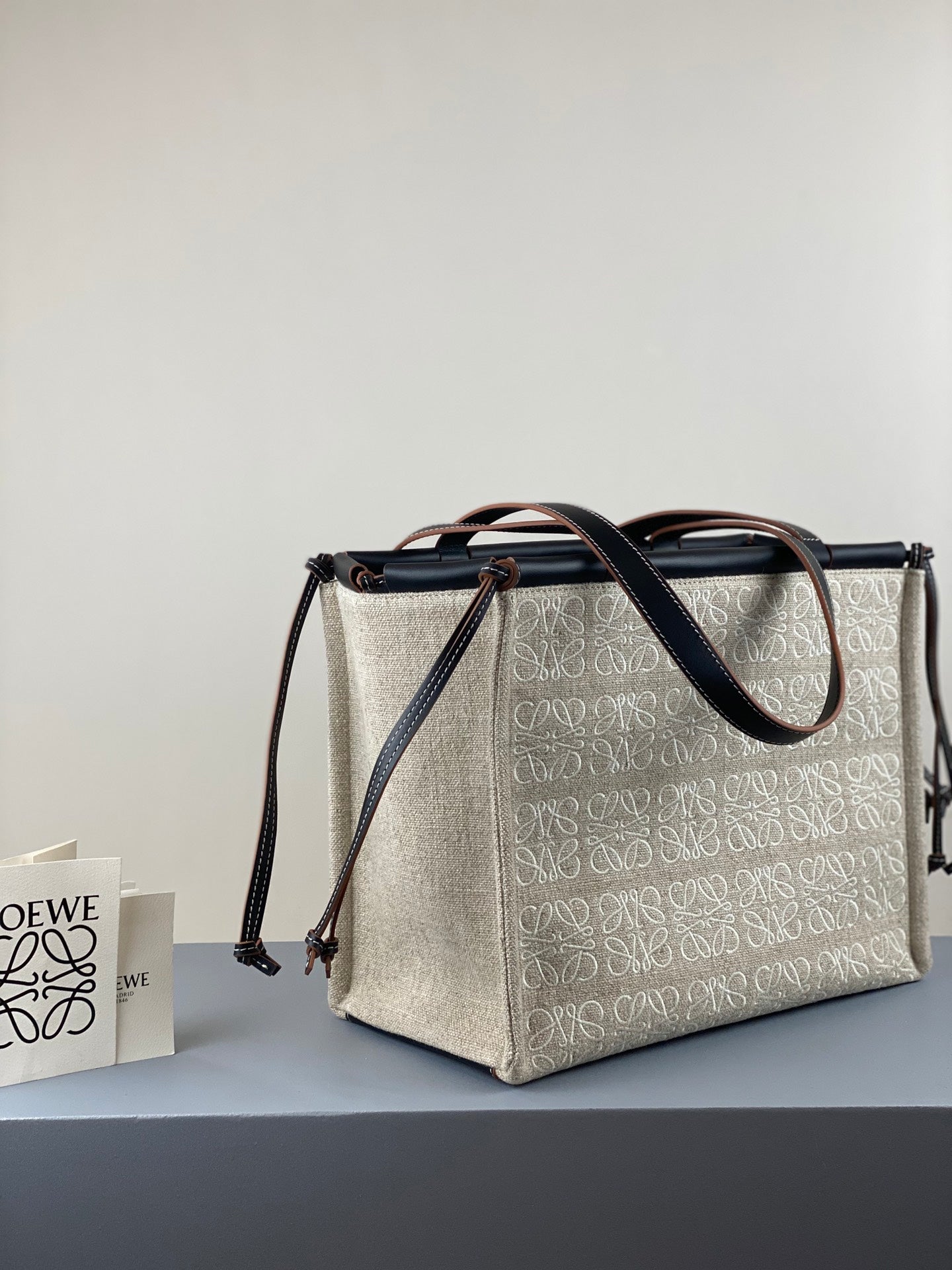 羅L威-Cushion tote 小號