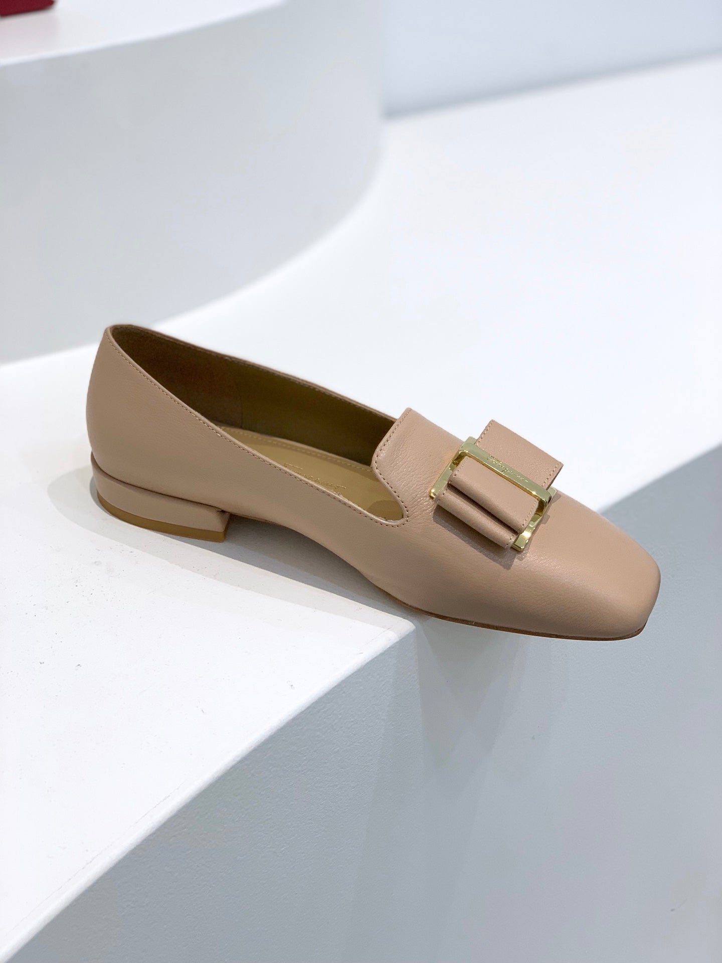 Salvatore Ferragamo鞋-菲拉格慕 方頭樂福鞋 膚色