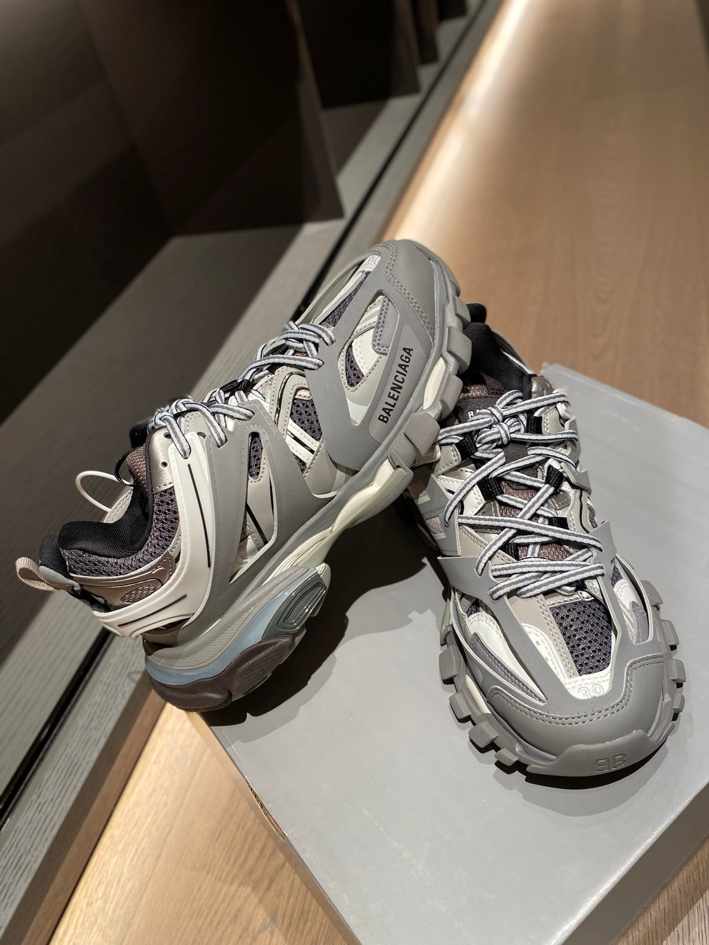 Balenciaga 巴黎世家-老爹鞋