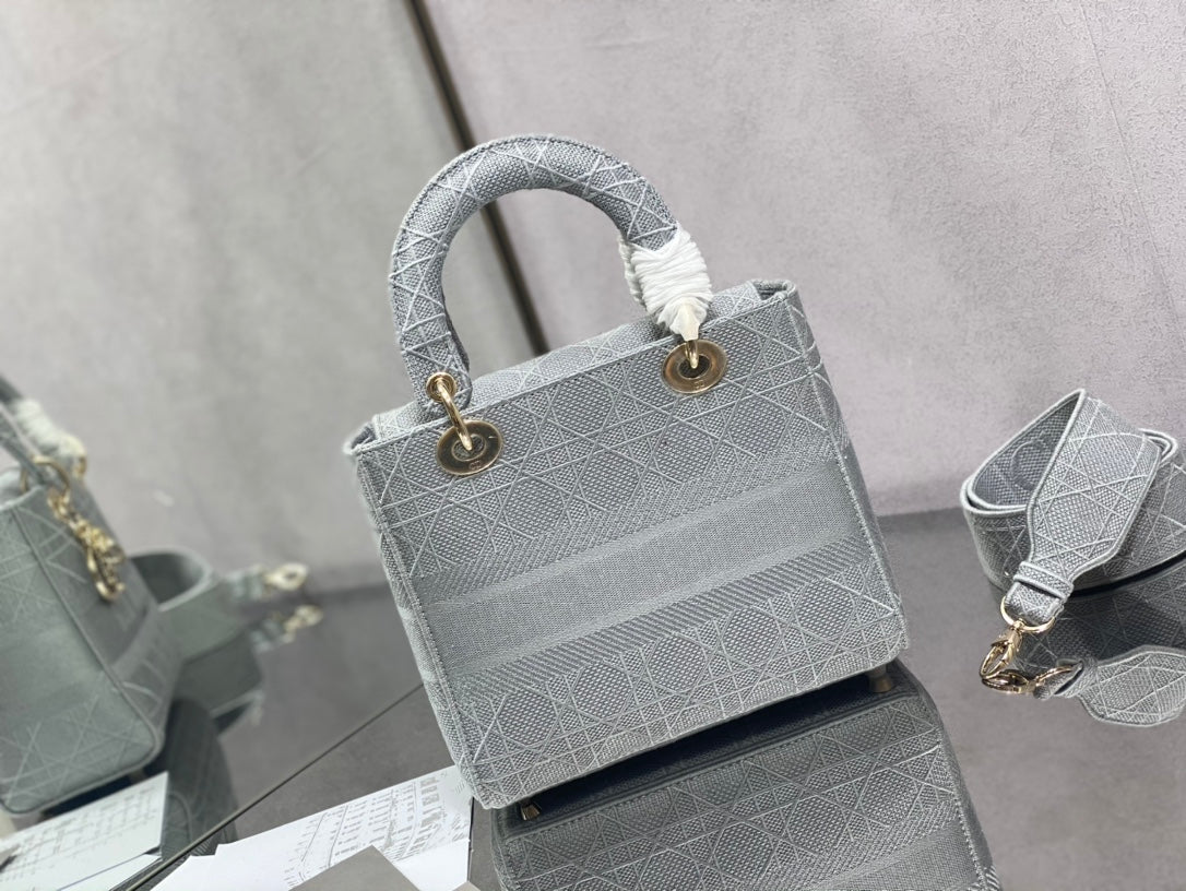 Dior Lady D-Lite黛妃包-刺繡灰色