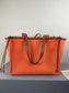 羅L威-Cushion tote 橘色棕皮