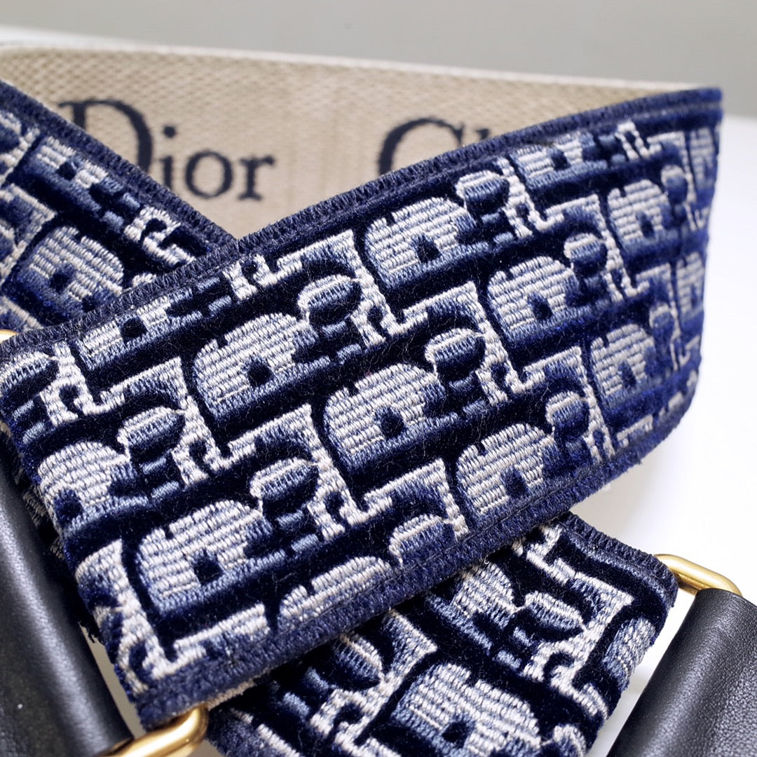 迪D家-天鵝絨 刺繡肩帶 藍色