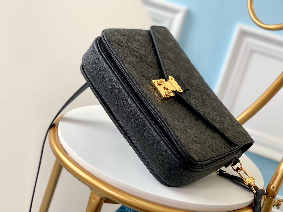 M41487 路L家-Pochette Métis郵差包