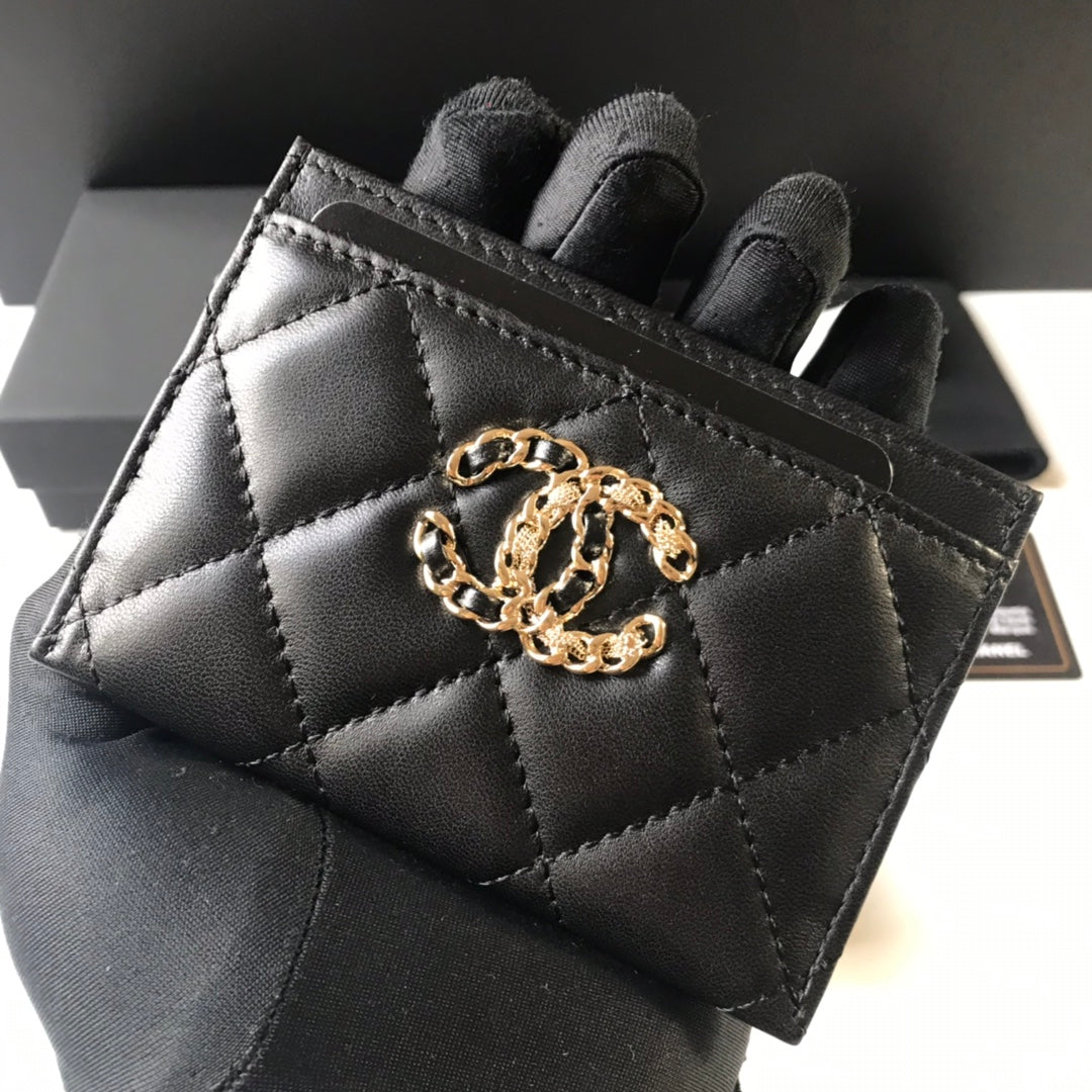 Chanel 大Logo卡包