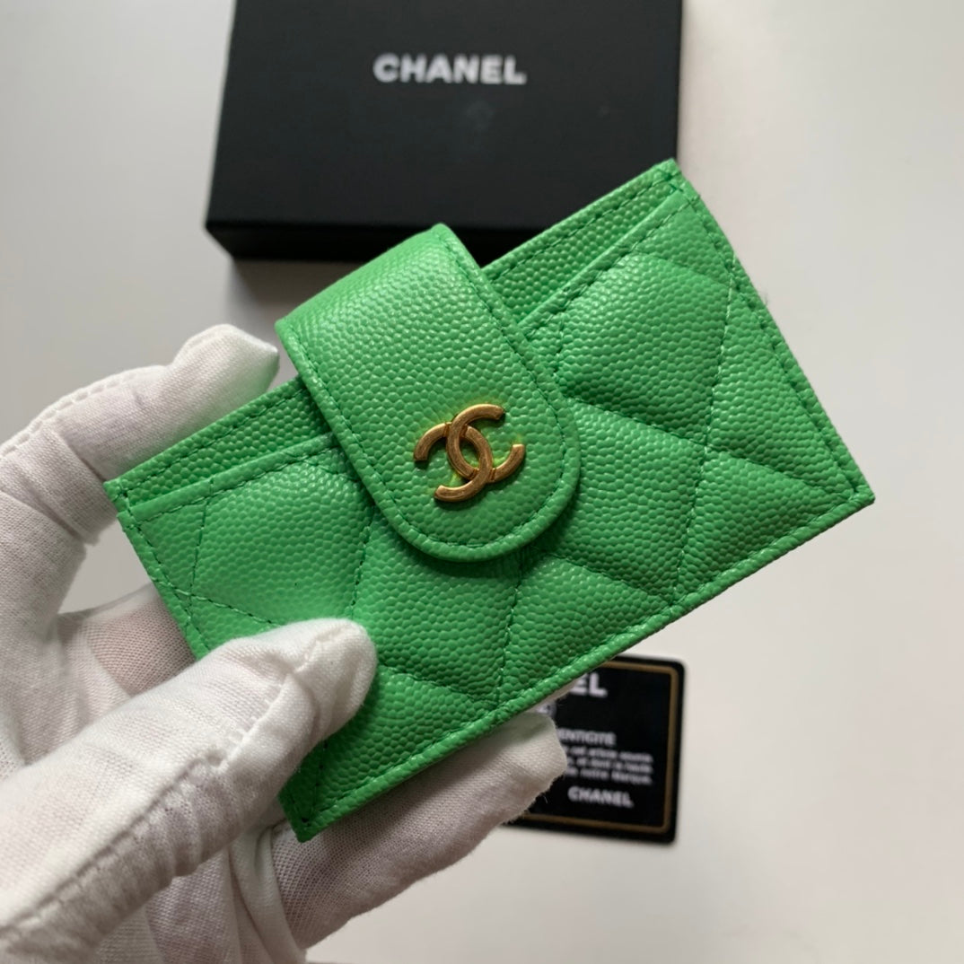 Chanel 多隔層風琴卡包