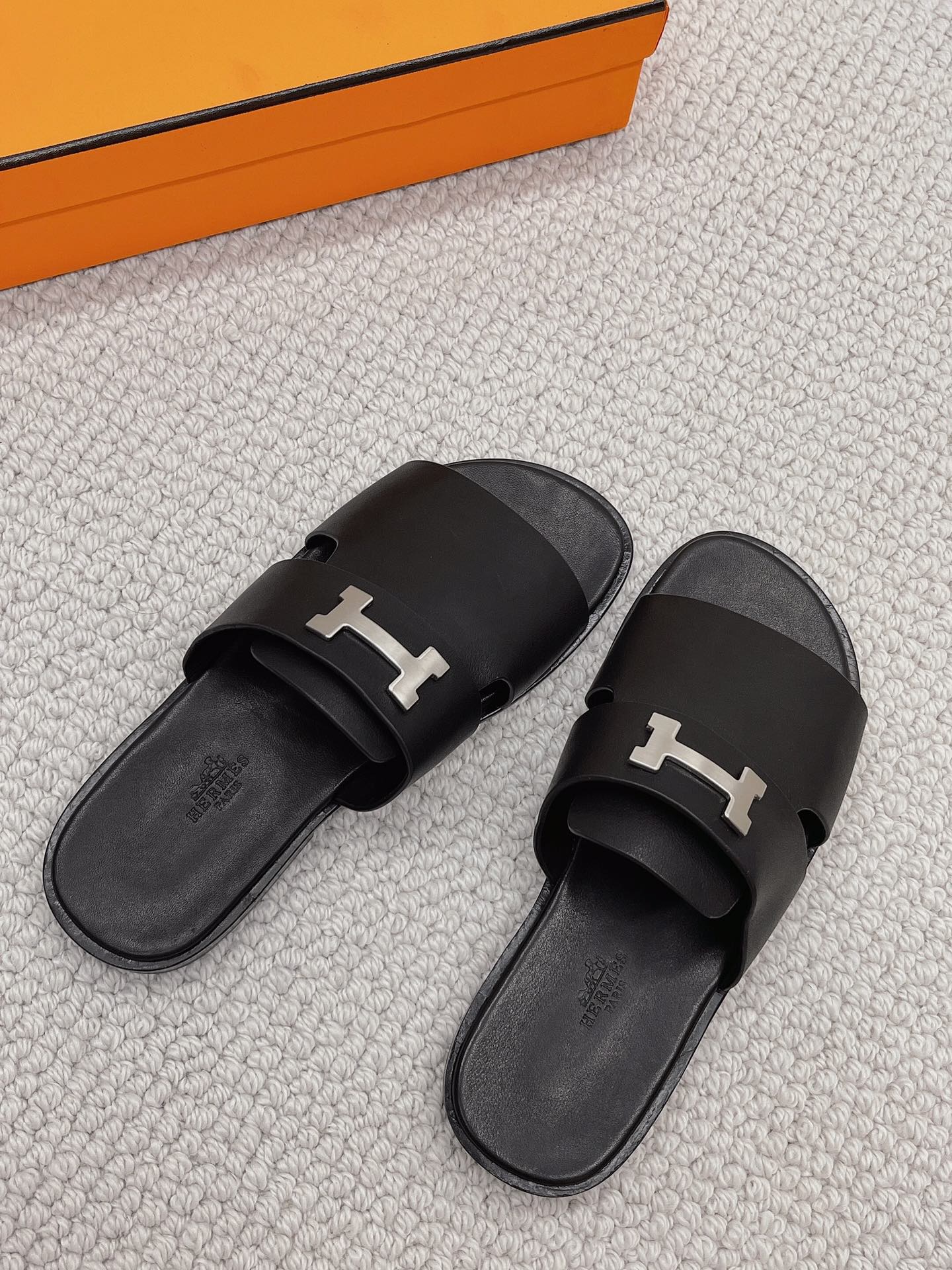 Her-進口牛皮 拖鞋 黑色