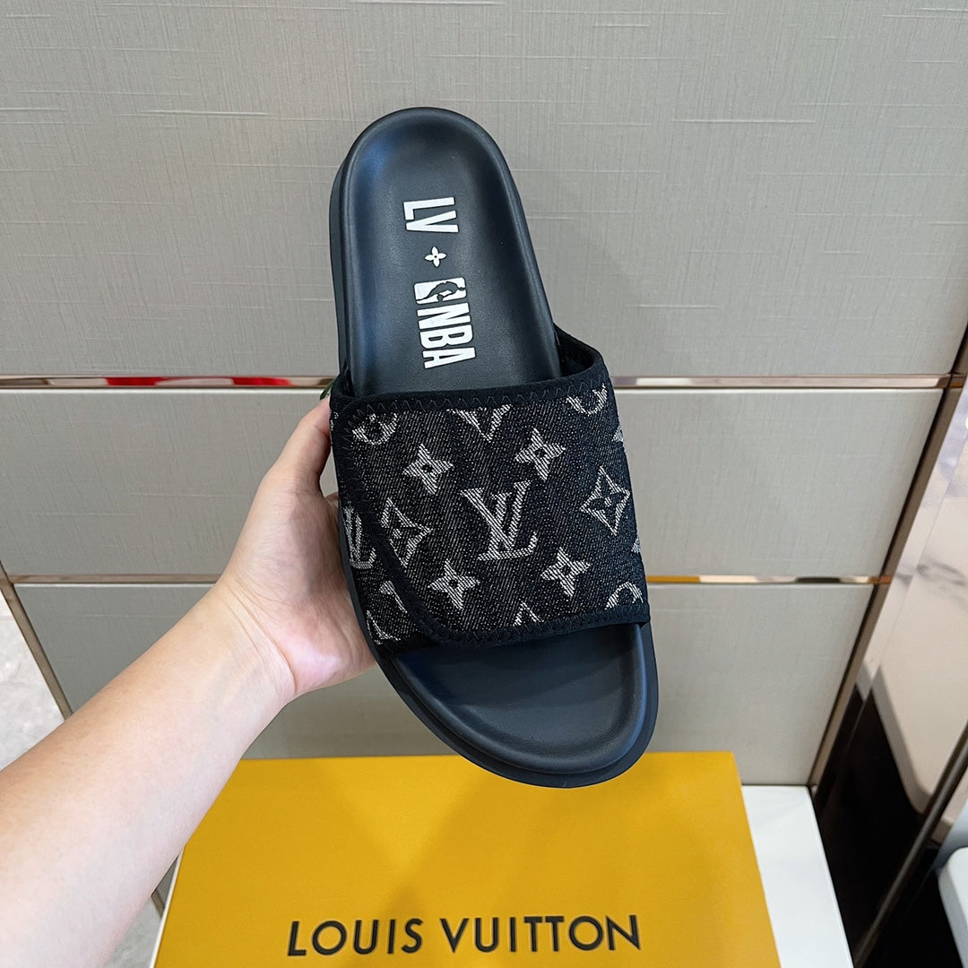Lou-NBA Miami拖鞋 黑色