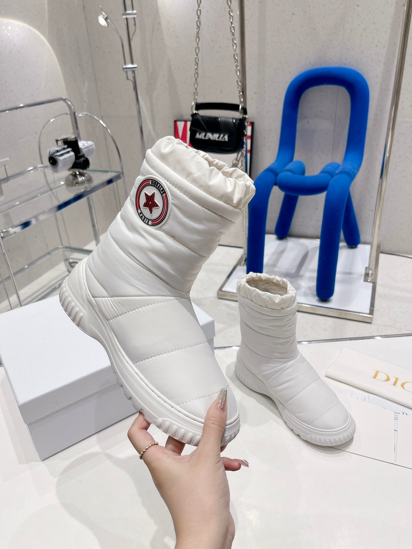 迪D家-22SS 羽絨羊毛短靴 白色