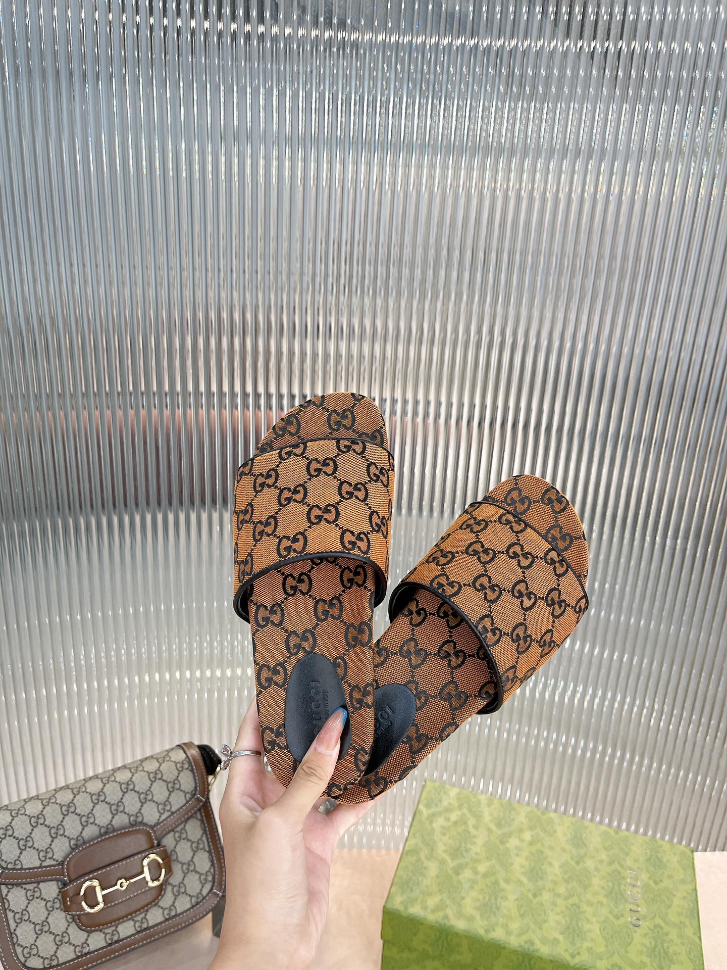 古G家-厚底拖鞋