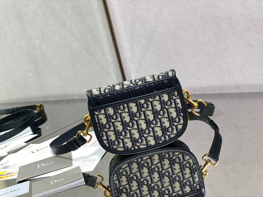 Dior-Bobby包 oblique系列秋冬 小號 經典藍布