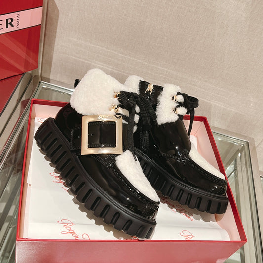 R方扣頭鞋-2022FW 厚底羔羊毛短靴