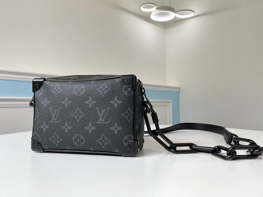 M44735 路L家-2019 春夏 Mini Soft Trunk 手袋