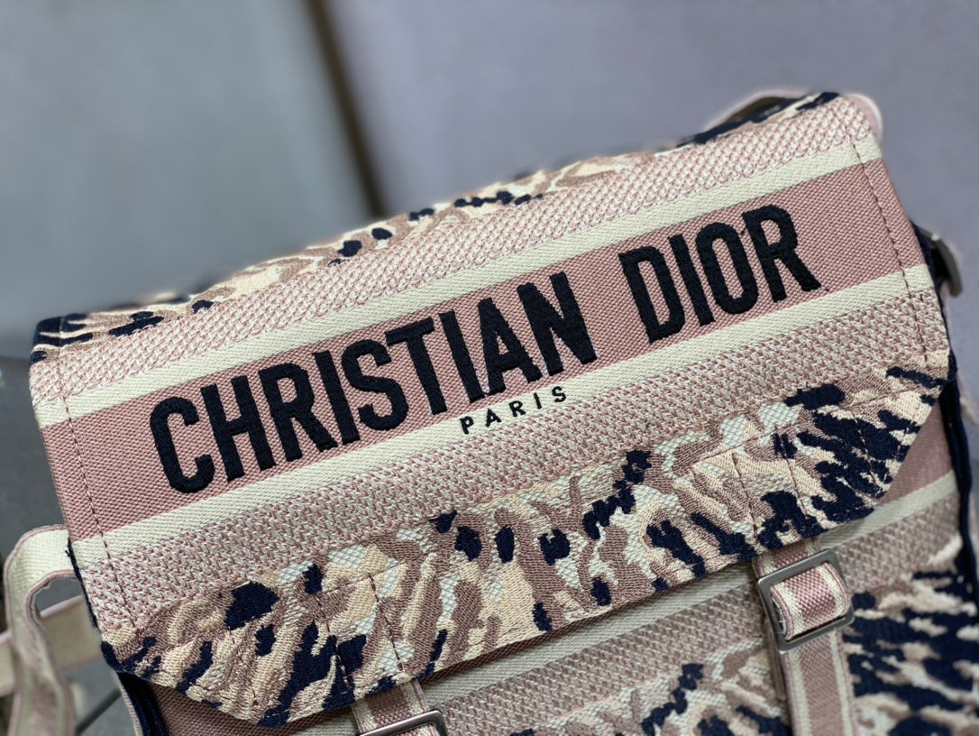 Dior 萬花筒郵差包